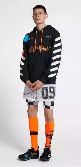 2022世界杯联名款轻奢杯,世界杯联名款足球