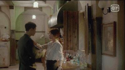 女人气若幽兰是怎么回事,女人气若幽兰形容什么