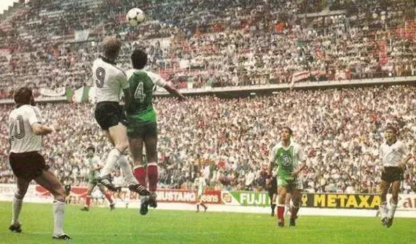 在*球赌**狗输掉最后的*裤内**之前，聊聊*球赌**这件事