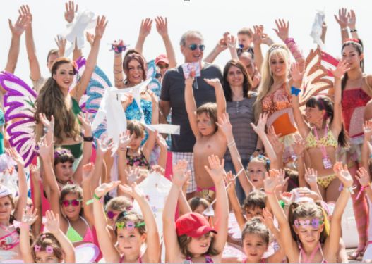 南昌龙虾节,万人啤酒龙虾节