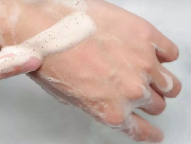 熬夜祛痘洗面奶,熬夜加班族洗面奶