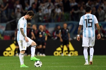 梅西终于让阿根廷不再哭泣,梅西不用防守