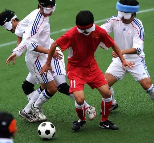 他们获得过哪些奖项,国足拿过最好的世界杯成绩