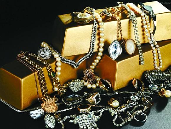 敢这么玩，这家汽车美容店老板疯了！