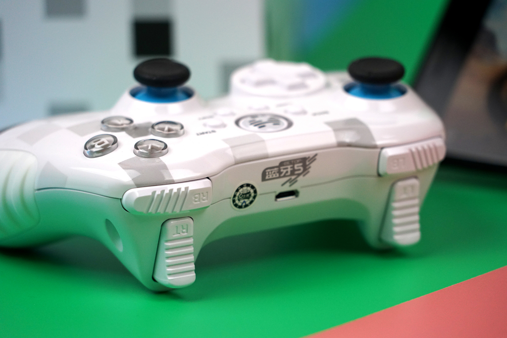 北通手柄玩实况,北通w1游戏手柄可以玩实况吗