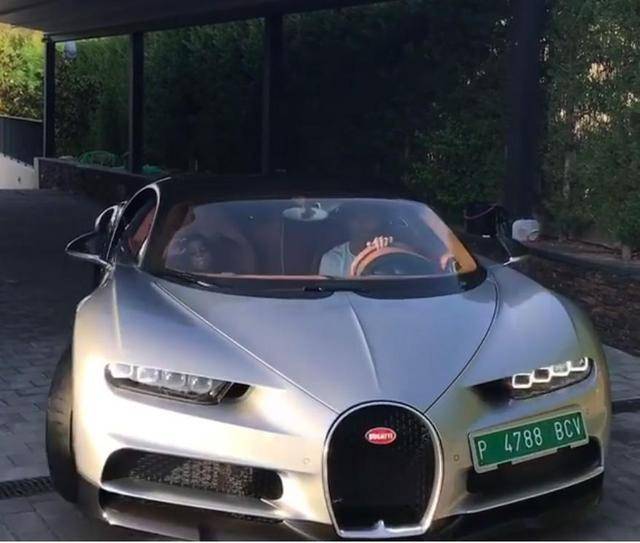 c罗豪宅豪车曝光,c罗豪车全部图片