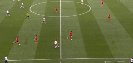 韩国队足球世界杯犯规小合集,02年世界杯韩国队犯规集锦