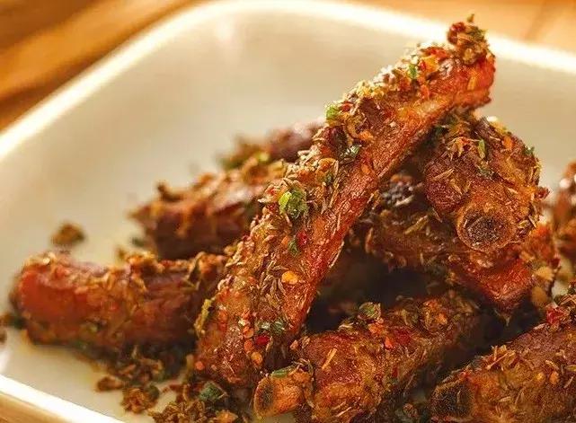 嗜辣星人的终极灵药！魔都这12家火辣餐厅，来吃饭的人都被弄哭了