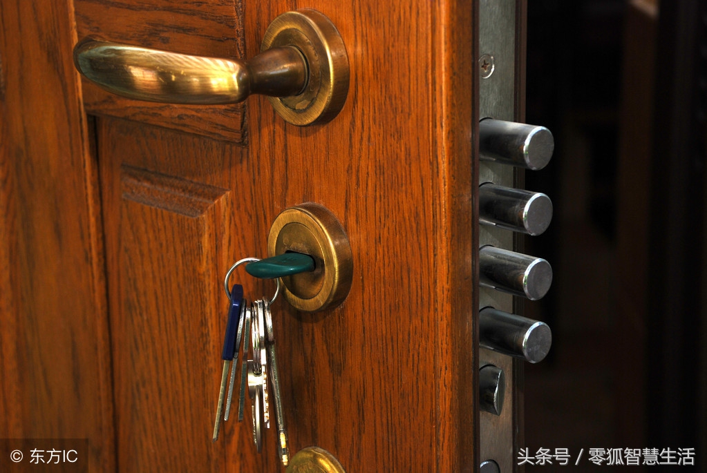 家里防盗门从里面打不开了怎么办,防盗门锁突然打不开