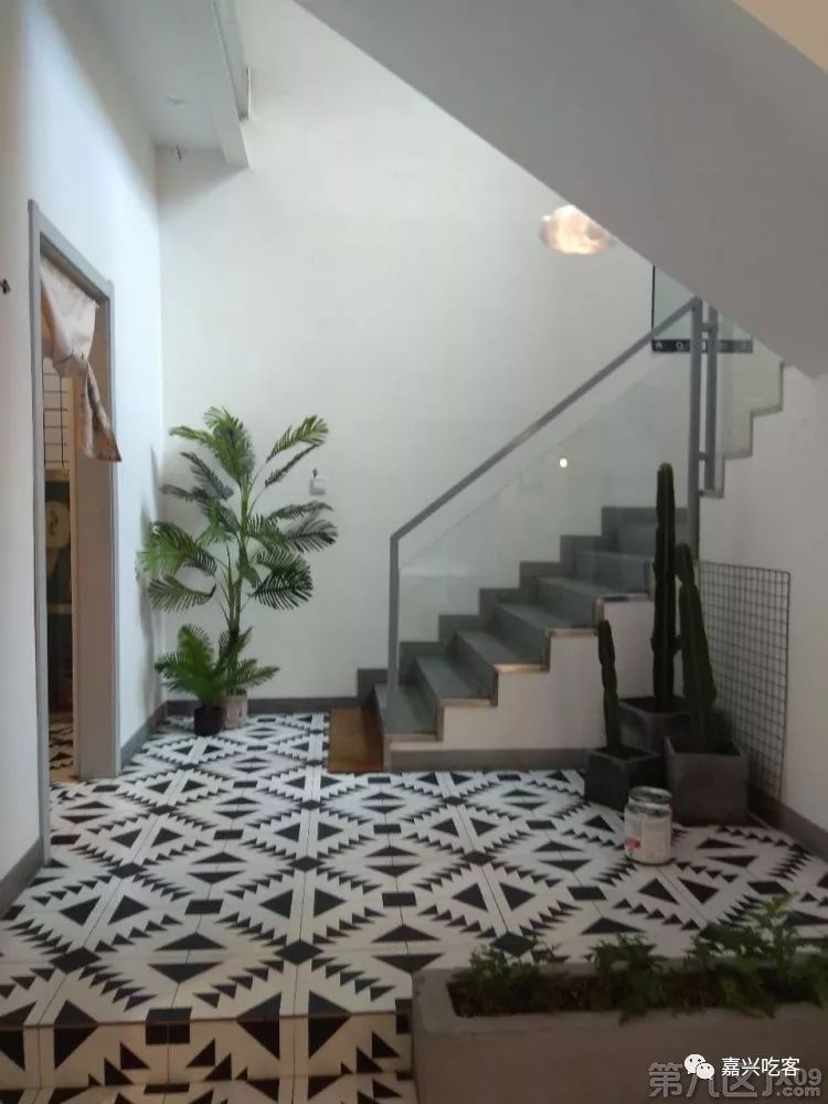 网友说｜这家店太美~已经控制不住自己的手机了