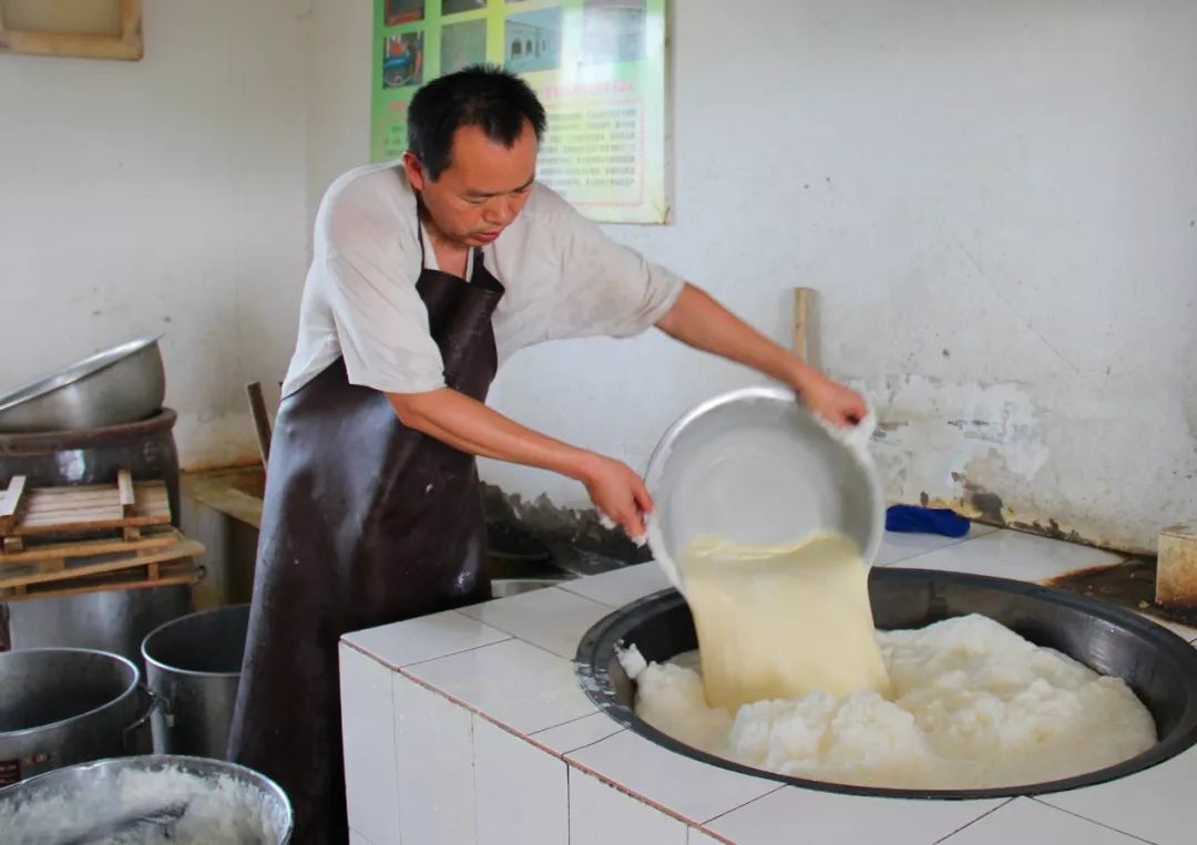 农村卖的炸豆腐,特产淀粉豆腐