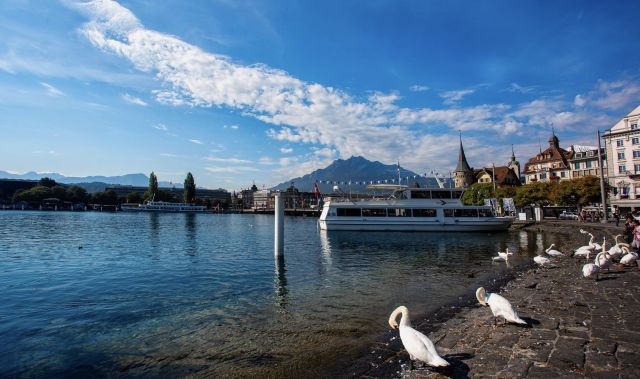 出国没花完的外币怎么兑换划算,出国用不完的外币怎么办