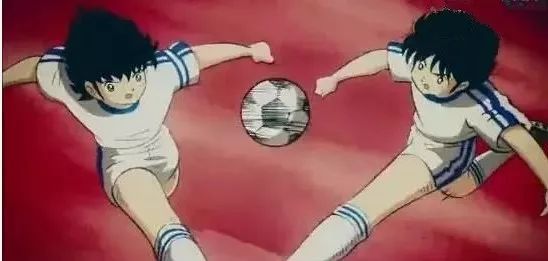 世界杯踢响，你还记得那个说“足球是朋友”的少年吗？