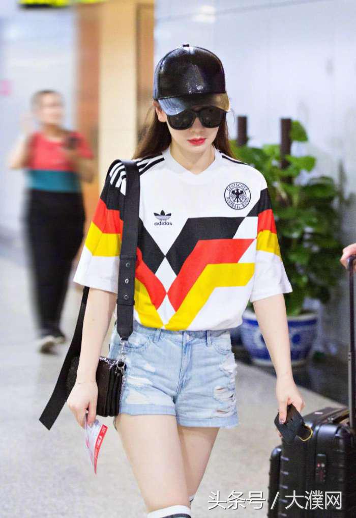 戚薇长筒袜高清图片,戚薇穿的长筒袜