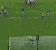 c罗在比赛中踢落叶球和电梯球,电梯球香蕉球落叶球哪个更容易