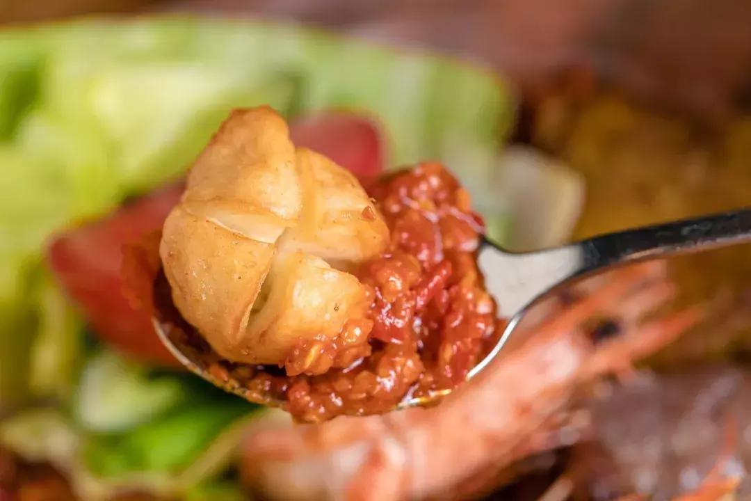 适合小情侣去的餐吧,一家很有情调和气氛的露天餐吧