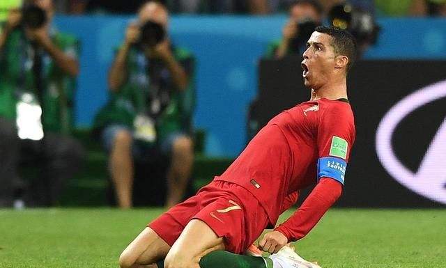 濡備綍浠庢娲叉澂鎵嬮噷澶哄洖鐢峰弸,涓栫晫鏉浣曡涪瓒崇悆