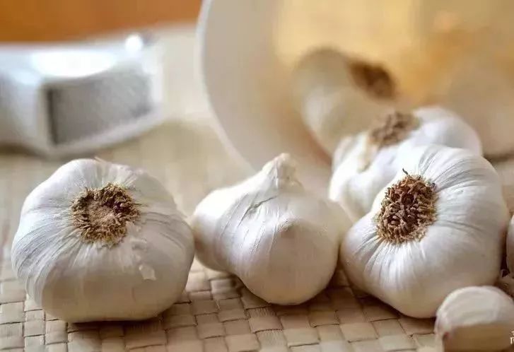 蚊子咬完红肿硬很大怎么样能止痒,被蚊子咬了别挠痒为什么