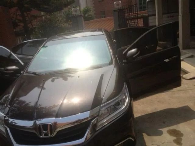 一招教你解决夏天车子暴晒问题,夏天车子暴晒对车子有影响吗