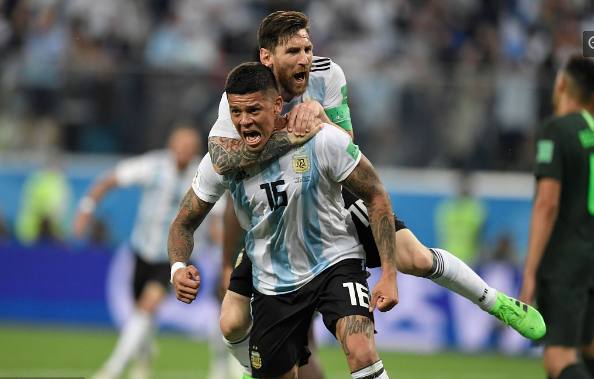 梅西妻子领衔阿根廷最美太太团观看生死战，阿根廷上演胜利大逃亡