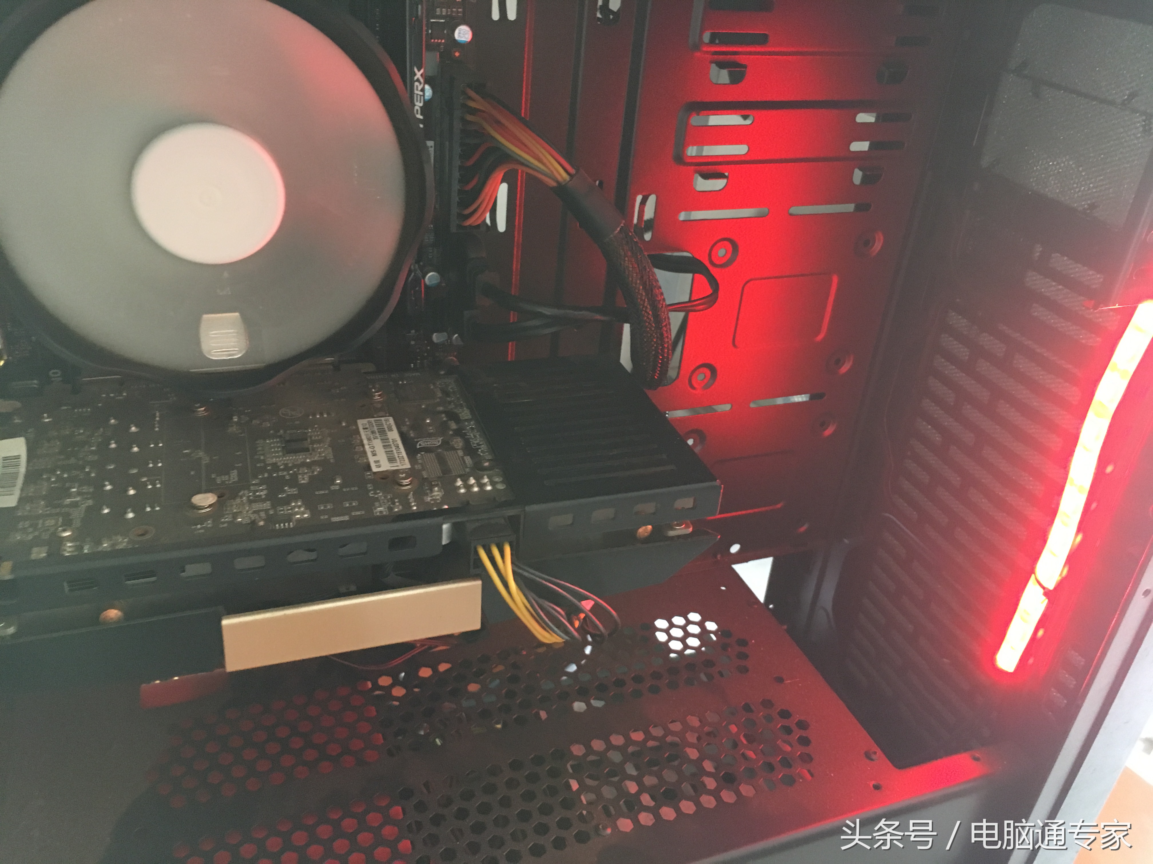 电脑开机就死机无法操作,台式机开机反复启动不起来