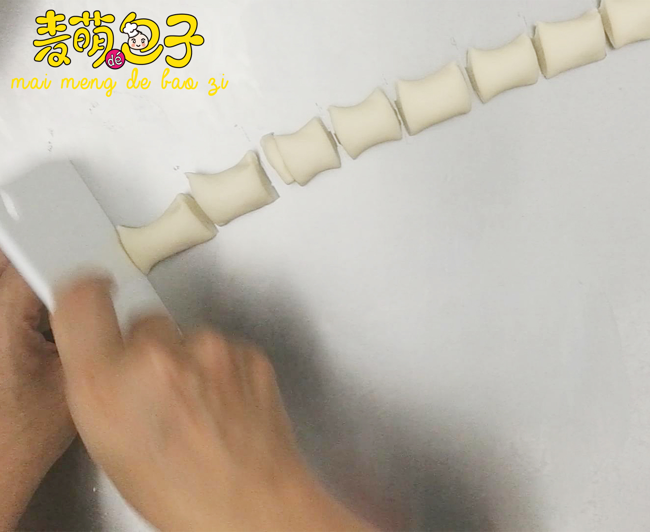 迷你足球奶香小馒头，看世界杯宵夜良品，关爱老公哦