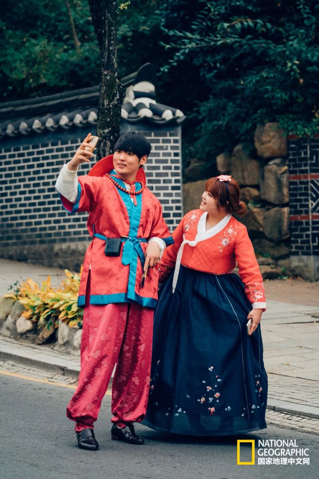 韩国足球的犯规艺术,韩国踢足球犯规现场