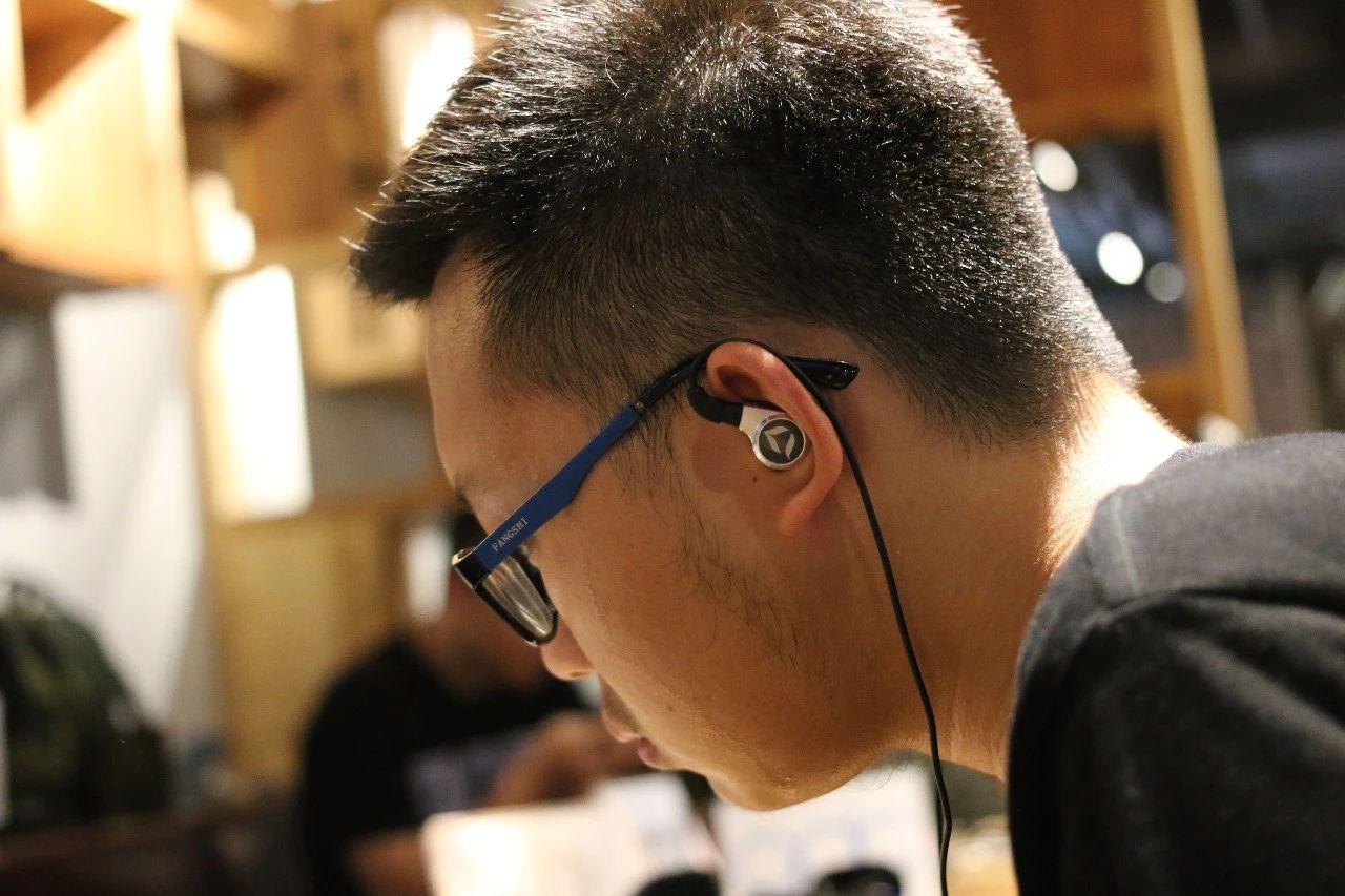 时隔两年多的聚会,时隔两年的聚会