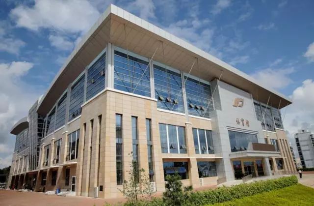 广西高校运动场哪家好,广西区高校排球赛