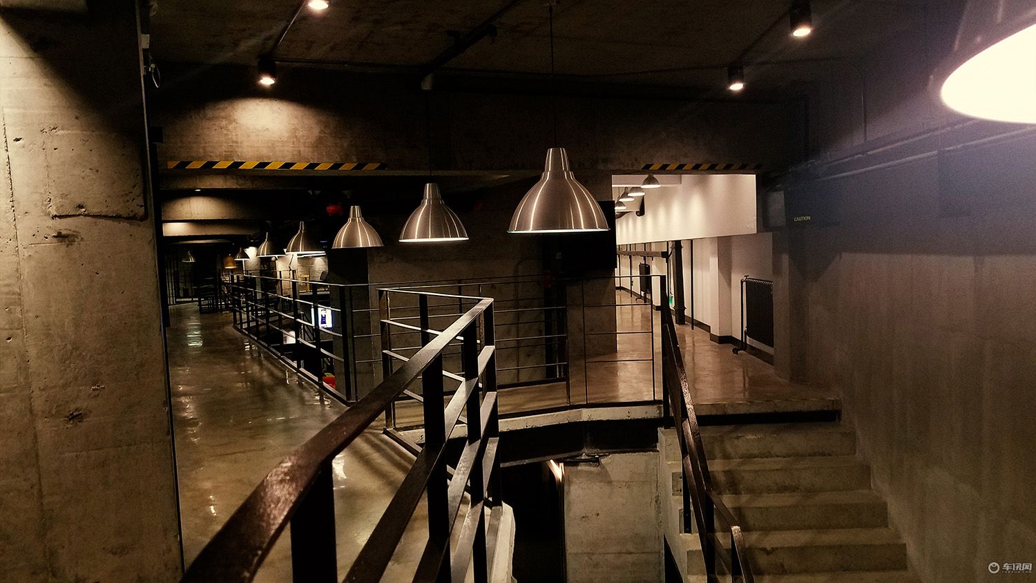 特斯拉modelx旅行,特斯拉modelx100d能跑多少公里