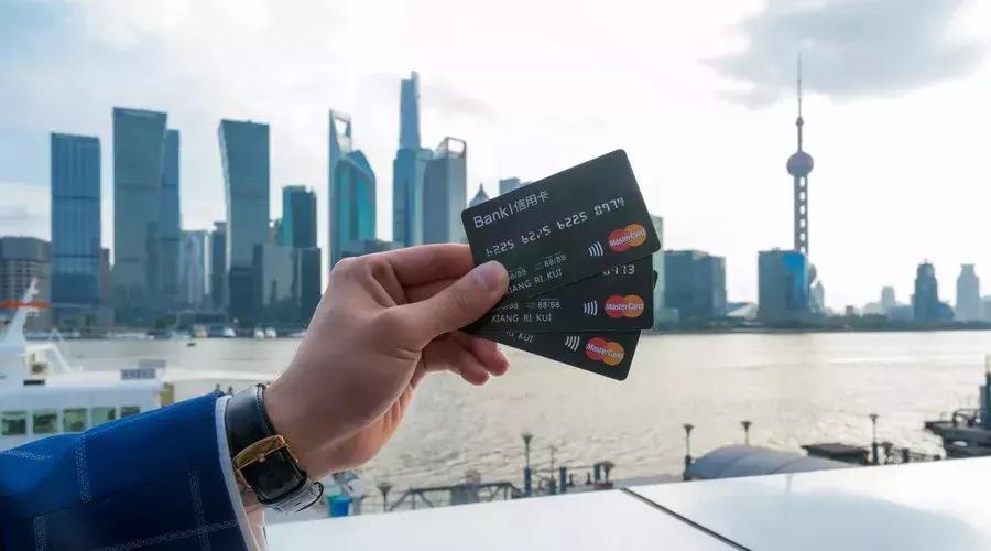 信用卡主动降额会有什么影响么,信用卡逾期降额还能提额吗