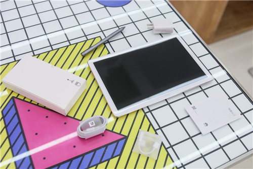 华为m5pro,华为m5pro平板支持多大的快充