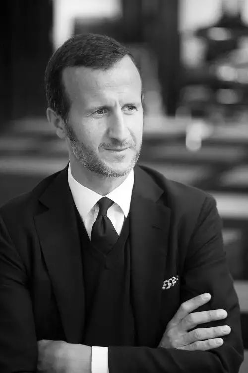 prada鍐嶇敓绯诲垪,prada鎹㈡帉闂ㄤ汉