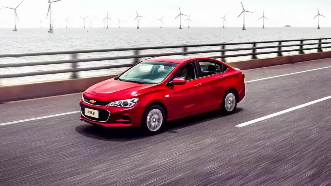 想捧回大力神？你们需要一台科沃兹司职中后卫……