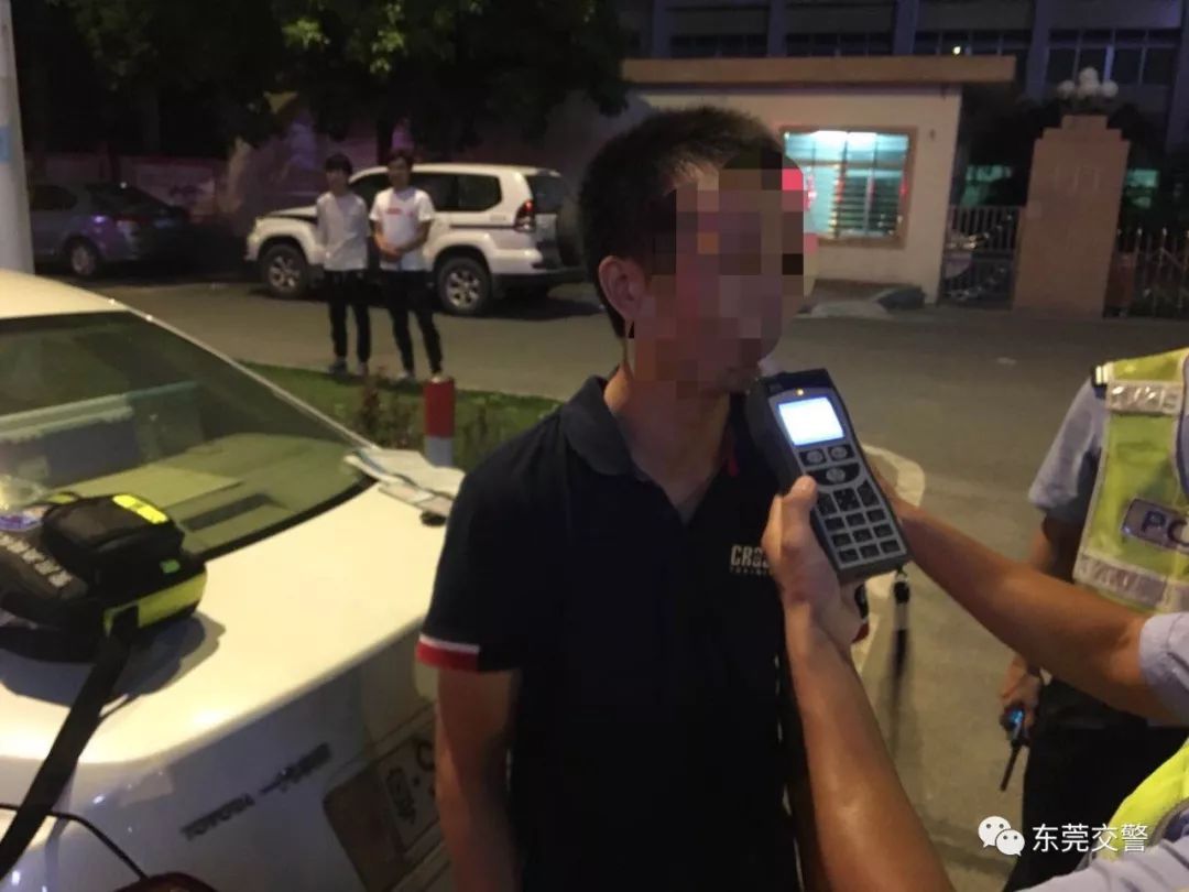 世界杯交警查处酒驾,交警推出欧洲杯酒驾套餐