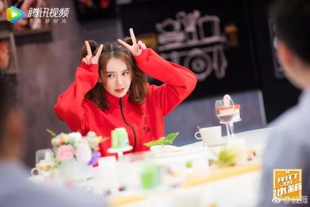 戚薇直播间润唇膏,戚薇用的什么牌子的润唇膏