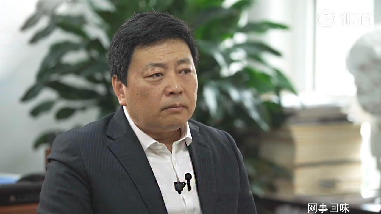 王志安大骂*舟子方**：下半身全都是泥污，他浑身瑟瑟发抖