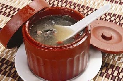 艾草加一物治寒气,艾草加一物扫除体内十年恶寒