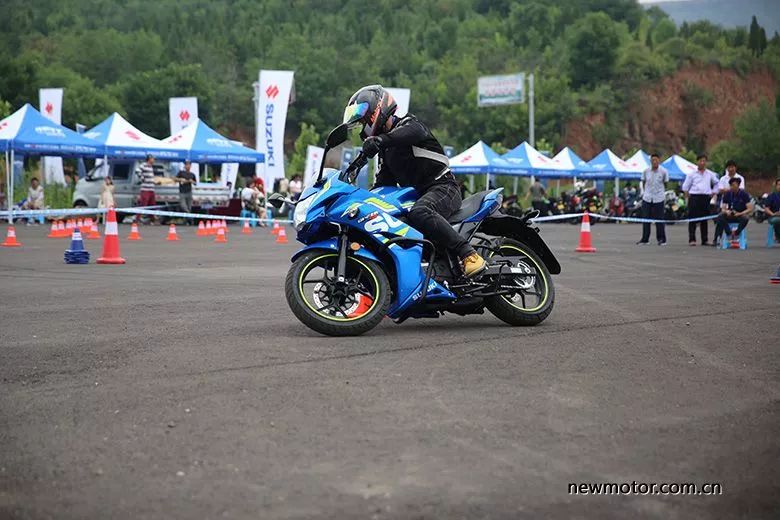 铃木gixxer155百公里加速,铃木gixxer155极速表现