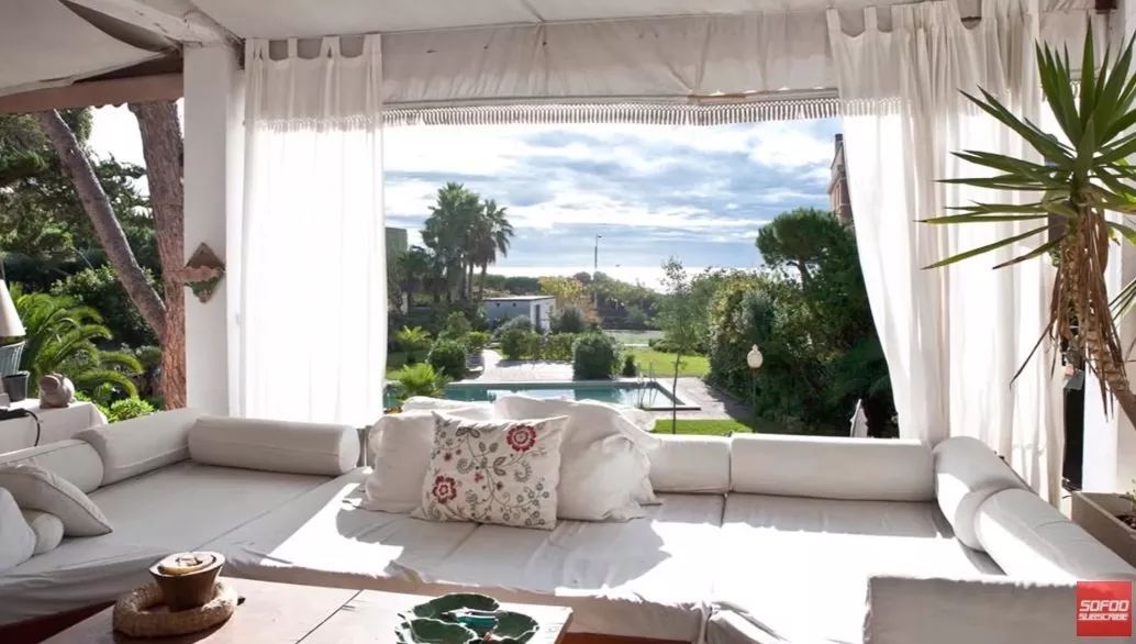 梅西和c罗19岁的照片,梅西和c罗同一天告别