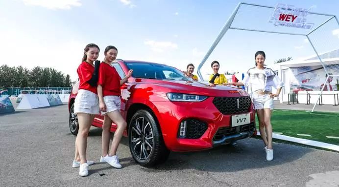 开车秀技巧和平精英,c罗和wey最新视频