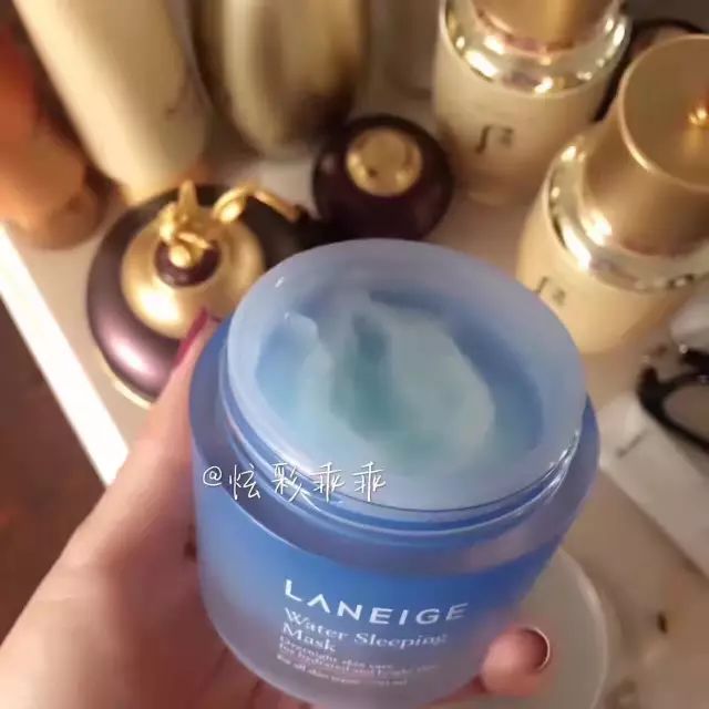 兰芝新款睡眠面膜正确使用方法,兰芝睡眠面膜的正确用法步骤如下