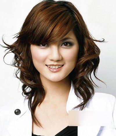 国字脸50岁女适合什么发型,适合十五岁女生的发型