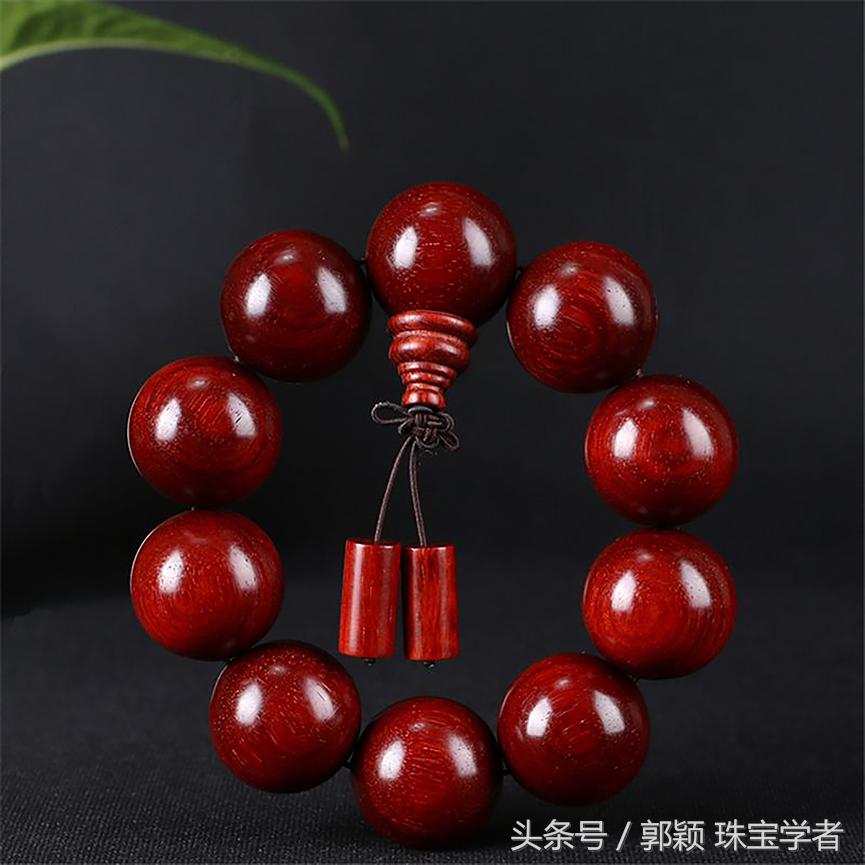 小叶紫檀盘玩用上油吗,小叶紫檀吊坠怎么盘玩