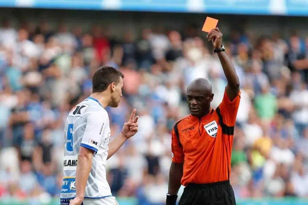 濂界悆鑻辨枃goodball,濂界悆鏄痭iceball杩樻槸goodball