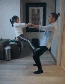 适合陪孩子玩的亲子游戏大全,亲子游戏互动游戏大全