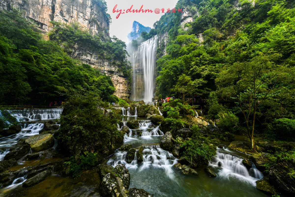 九龙潭瀑布和黄果树瀑布都挺壮观,亚洲第一瀑是黄果树瀑布吗