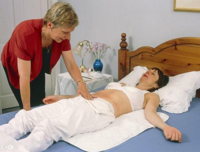 顺产后21天恶露颜色变淡又变鲜红,恶露颜色到淡黄色是不是快结束了