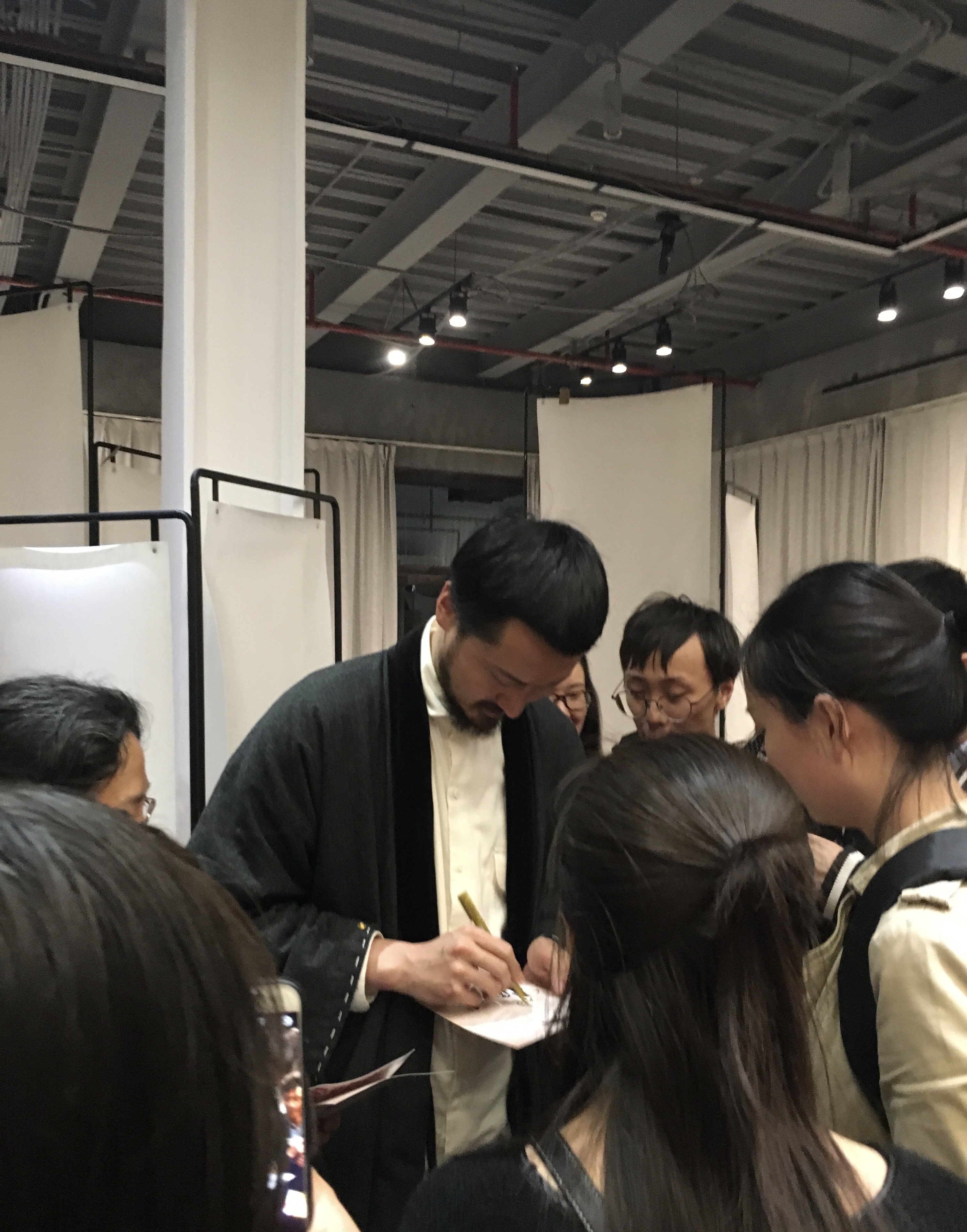 王传君官宣微博爱情公寓主演祝福,王传君不参演爱情公寓五的原因