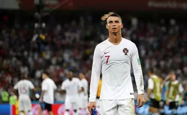 绝代双骄梅西c罗谁提出来的,梅西与c罗一起回家图片